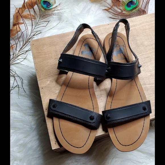 Circus by Sam Edelman Bryn Sandal - Picture 1 of 5